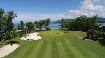 The Bay Club at Anahita