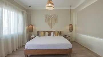 THE BAY HOTEL