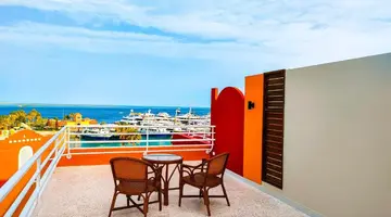 THE BAY HOTEL