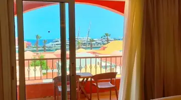THE BAY HOTEL