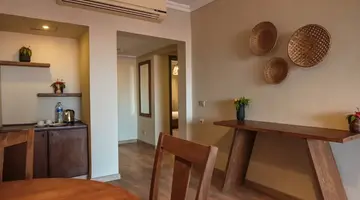 THE BAY HOTEL