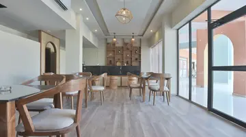 THE BAY HOTEL
