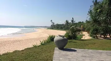 THE BEACH CABANAS RETREAT & SPA