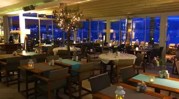 THE BEACH FRONT HOTEL ADULT ONLY +16
