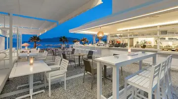 THE BEACH FRONT HOTEL ADULT ONLY +16