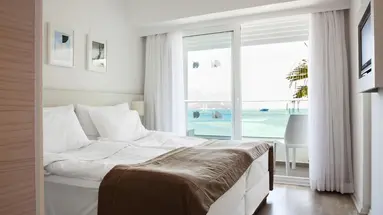 THE BEACH FRONT HOTEL ADULT ONLY +16