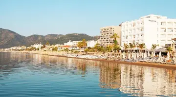 THE BEACH FRONT HOTEL ADULT ONLY +16