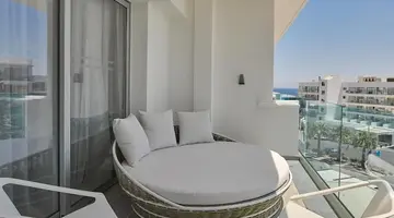 The Blue Ivy Hotel and Suites