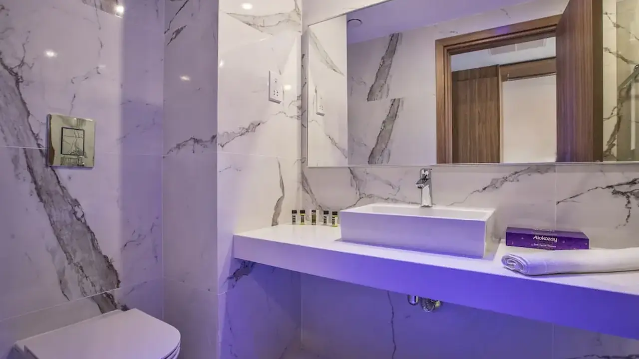 The Blue Ivy Hotel and Suites