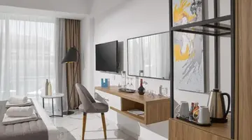 The Blue Ivy Hotel & Suites