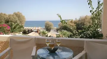 The Boathouse Hotel