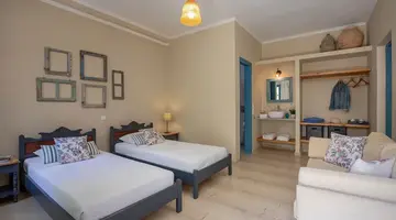 The Boathouse Hotel