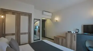 THE BOUTIQUE HOTEL