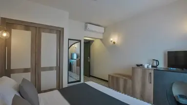 THE BOUTIQUE HOTEL