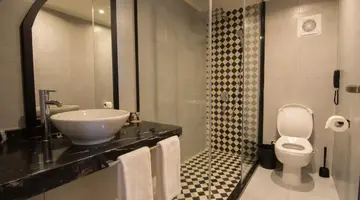 THE BOUTIQUE HOTEL
