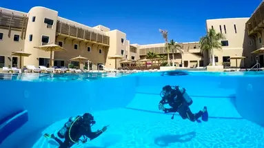 The Breakers DivingSurf