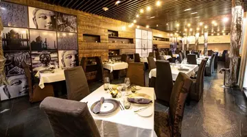 The Canvas Dubai MGallery by Sofitel