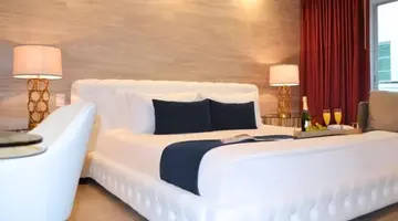 The Catalina Hotel & Beach Club