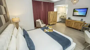 The Catalina Hotel & Beach Club