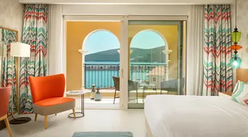 THE CHEDI LUSTICA BAY