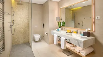 THE CHEDI LUSTICA BAY