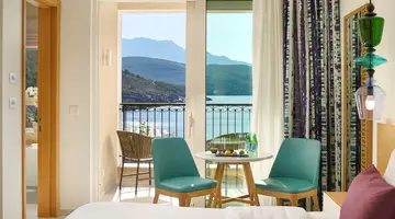 THE CHEDI LUSTICA BAY