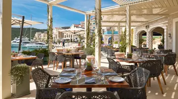 THE CHEDI LUSTICA BAY