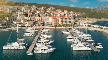 THE CHEDI LUSTICA BAY