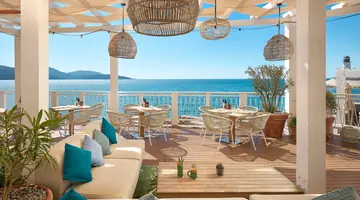 THE CHEDI LUSTICA BAY