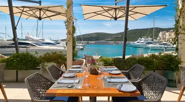 THE CHEDI LUSTICA BAY