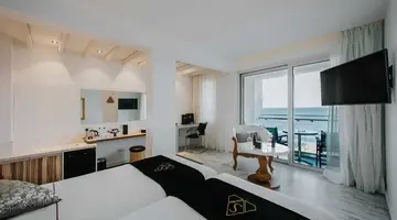 The Ciao Stelio Deluxe Hotel