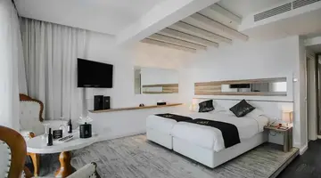The Ciao Stelio Deluxe Hotel