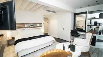 The Ciao Stelio Deluxe Hotel