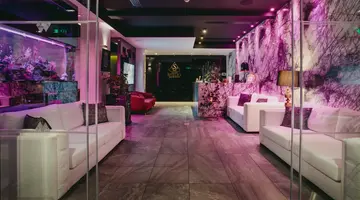 The Ciao Stelio Deluxe Hotel