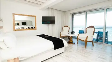 The Ciao Stelio Deluxe Hotel