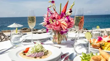 The Cliff Hotel