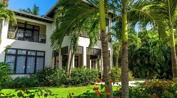 The Cliff Hotel
