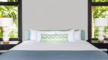 The Cliff Hotel