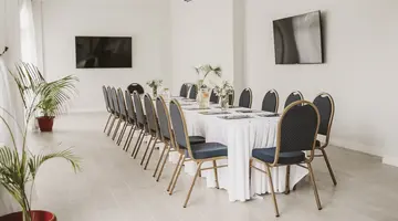 The Cliff Hotel
