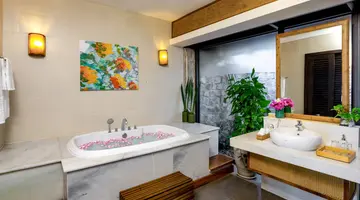 The Cliff Resort & Residence