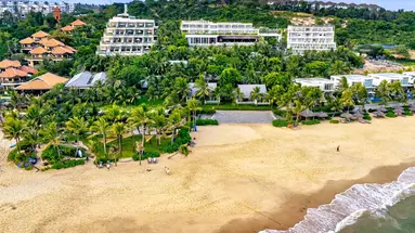 The Cliff Resort & Residence