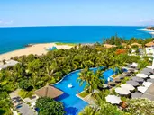 The Cliff Resort & Residence