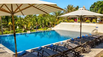 The Cliff Resort & Residence
