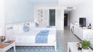 THE CLIFF RESORT & RESIDENCES