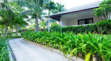 THE CLIFF RESORT & RESIDENCES