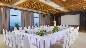 THE CLIFF RESORT & RESIDENCES