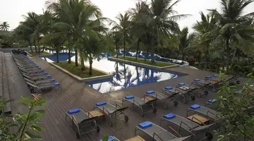 The Cliff Resort & Residences