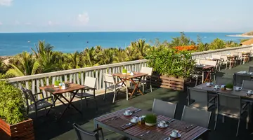 THE CLIFF RESORT & RESIDENCES