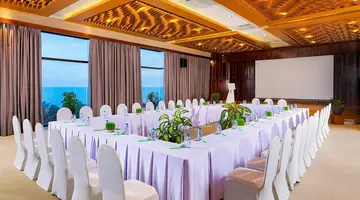 The Cliff Resort & Residences