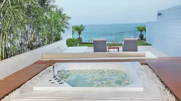 THE CLIFF RESORT & RESIDENCES
